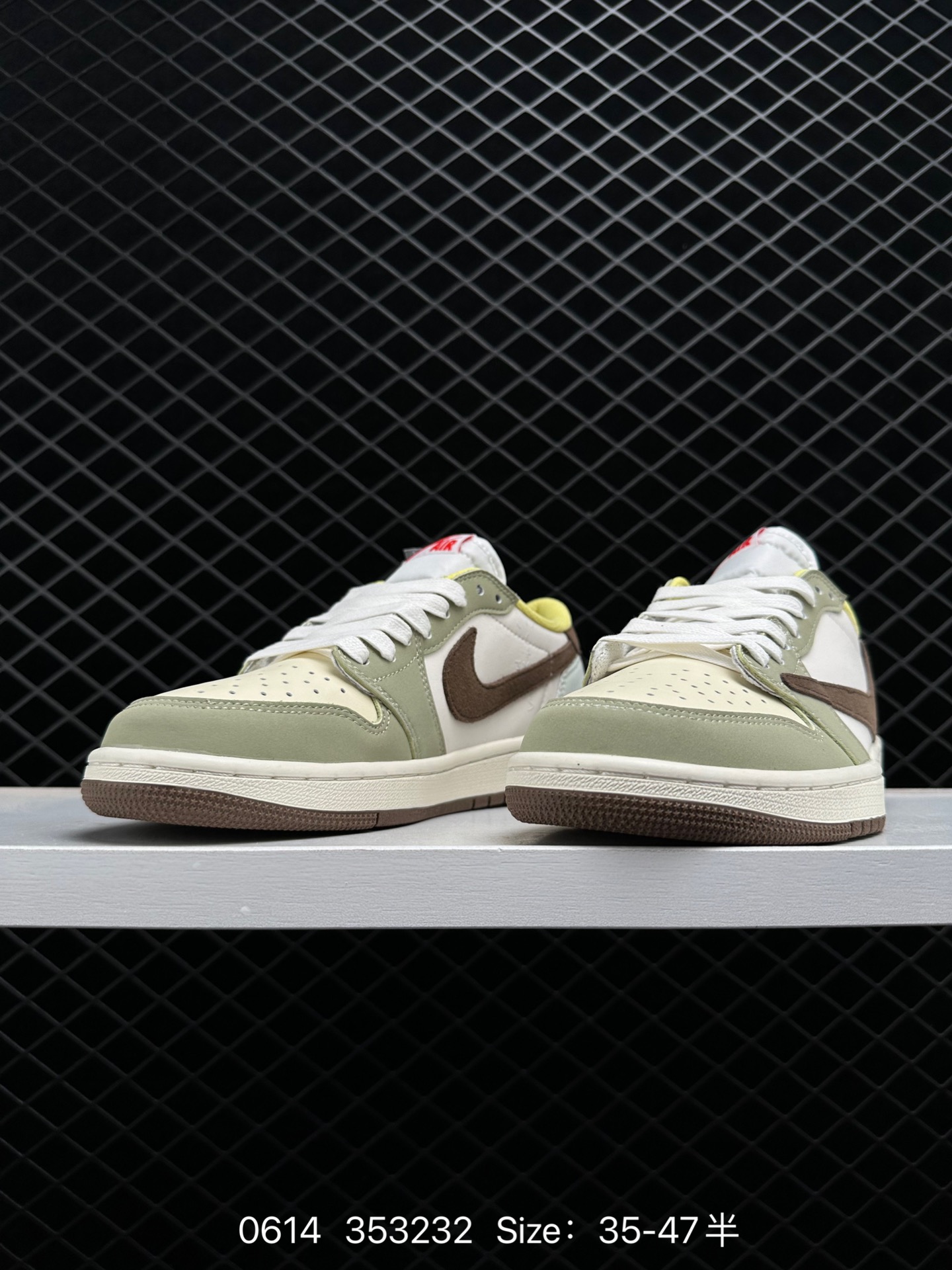 Travis Scott x Air Jordan 1 